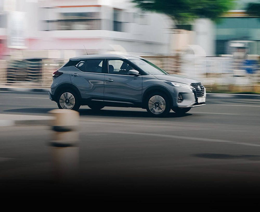 A car driving past, captured sharply at 25 frames per second