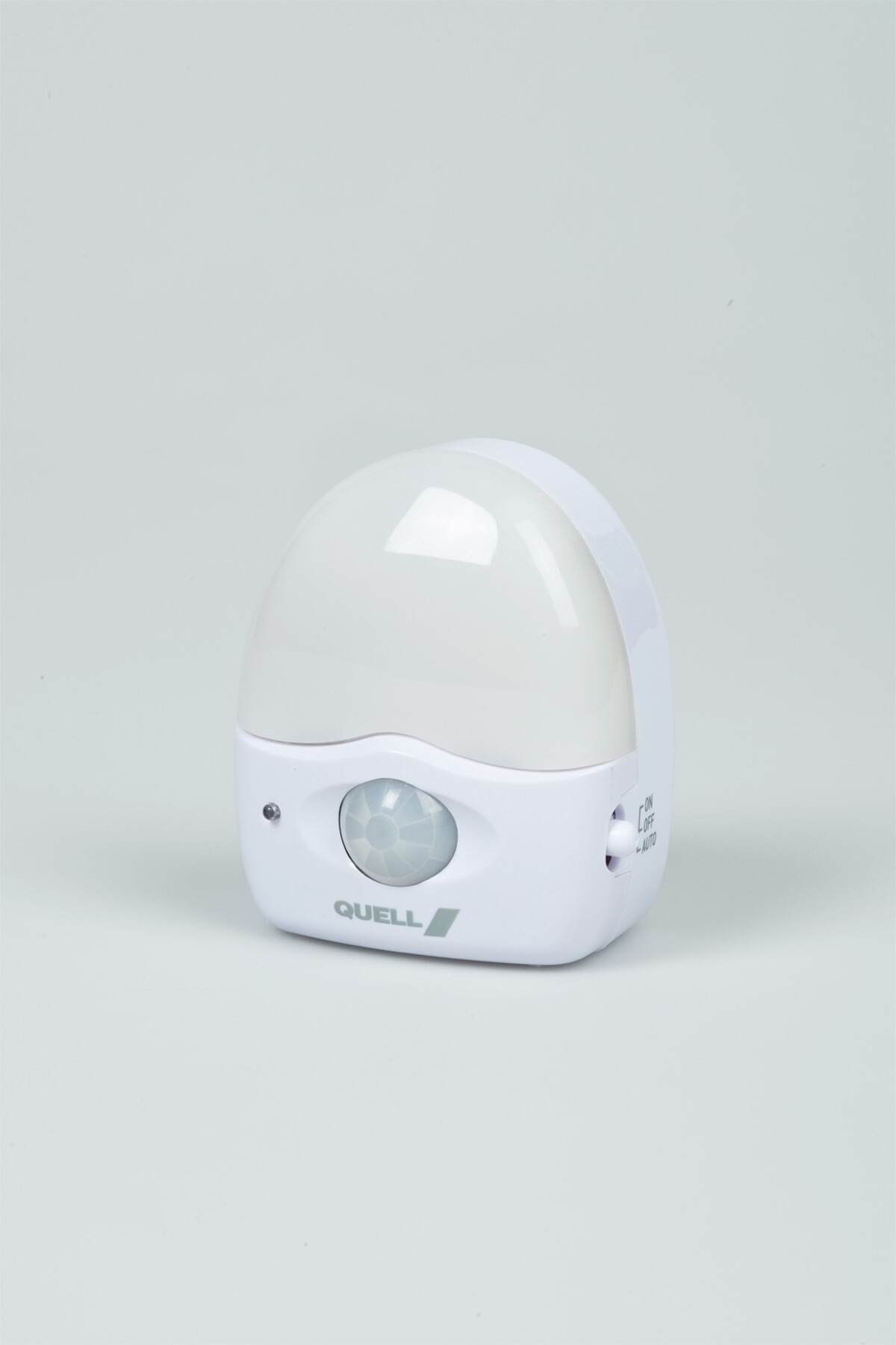 Quell 130730 white LED night light — PIR sensor and ON OFF AUTO slider