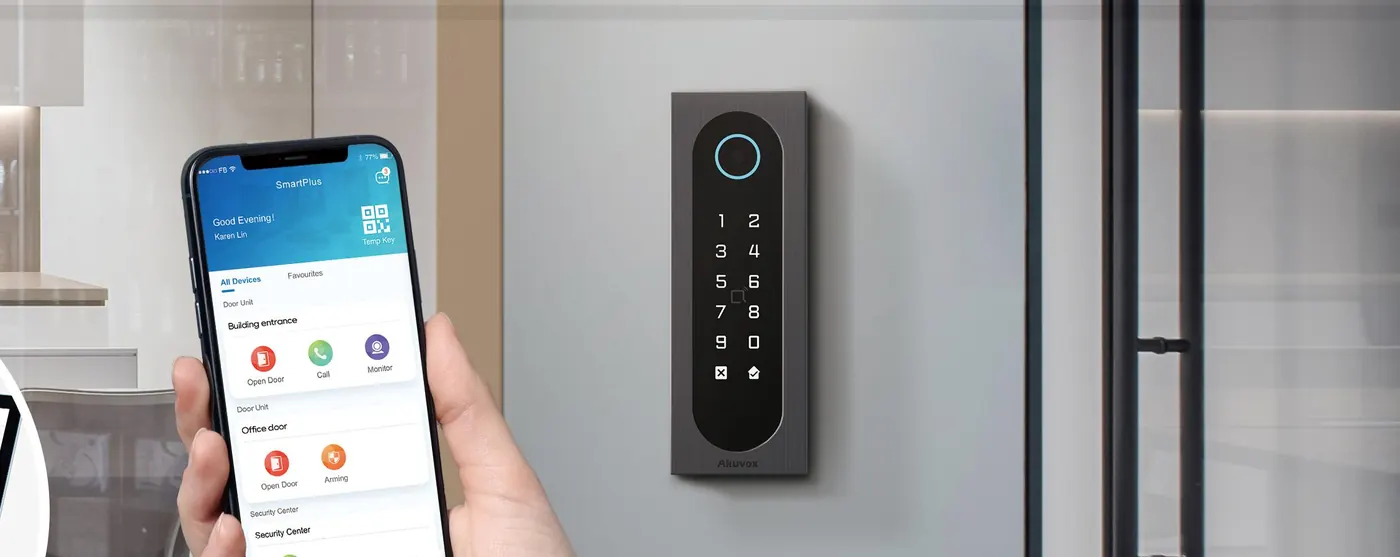 Opening a door from the SmartPlus app on a smartphone